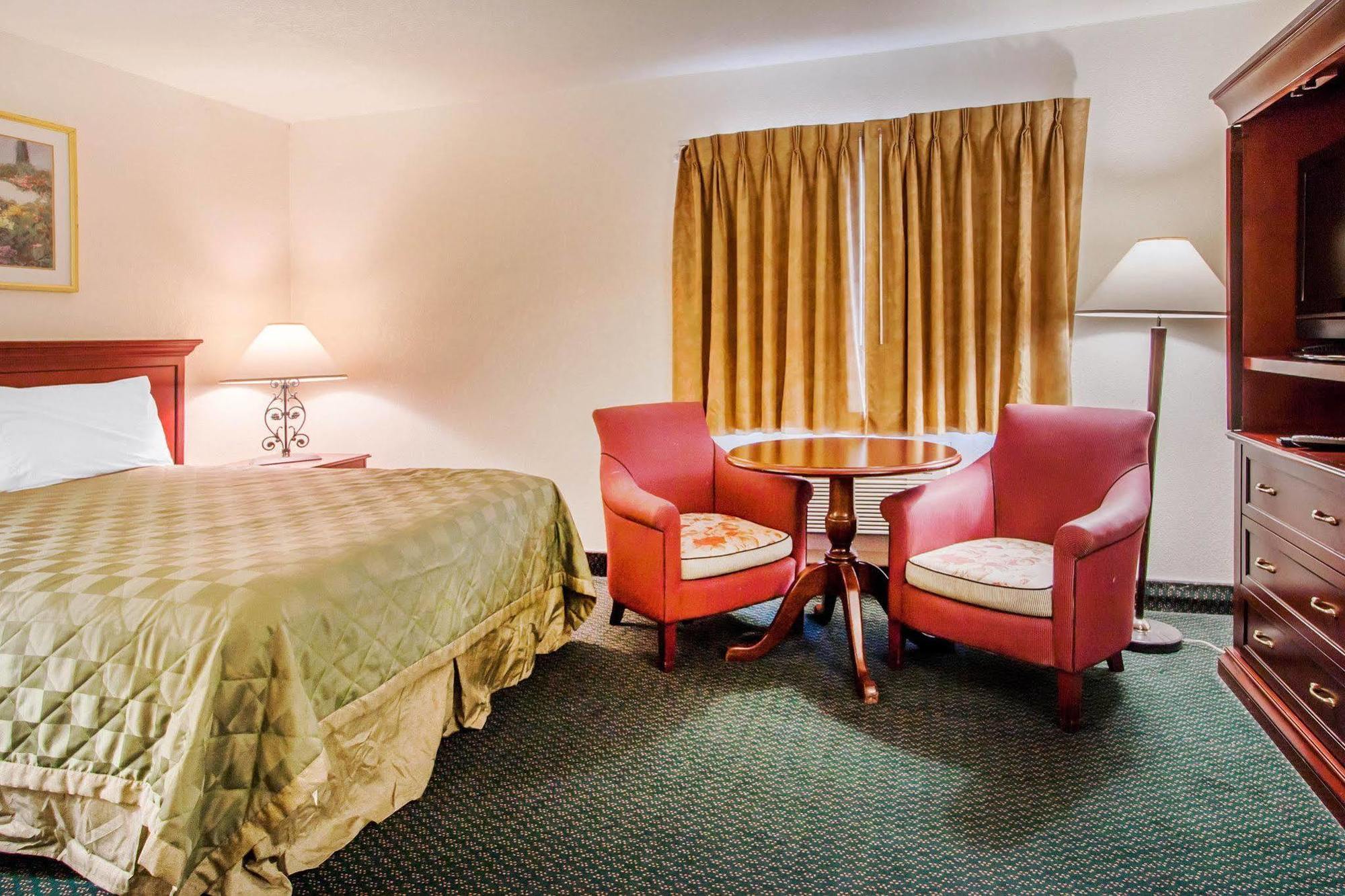 Signature Inn Eugene Esterno foto